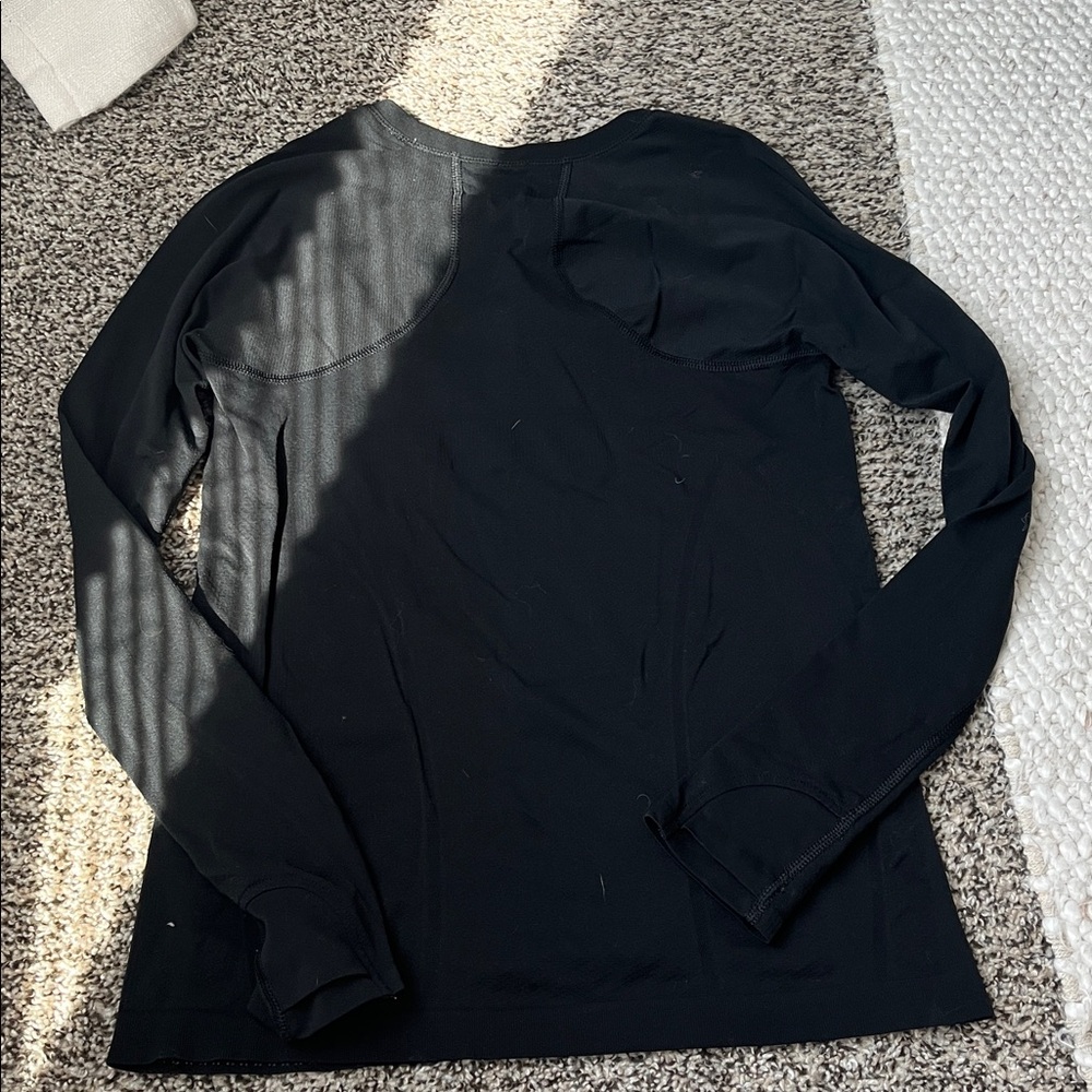 Athleta black Momentum Long-Sleeve. - Picture 5 of 5